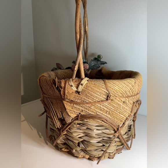 NEW vintage twig-wood wicker basket - Picture 5 of 11